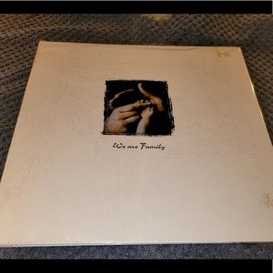 “We Are Family” Scrapbook with 12x12 pages New in Plastic